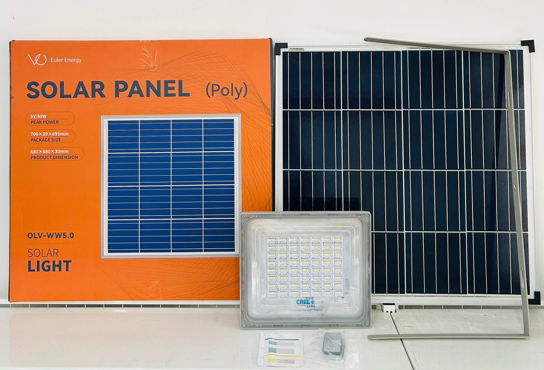 Đèn Năng Lượng Mặt Trời 500w cao cấp Cree (TDL-FCREE500) Thành Đạt Led